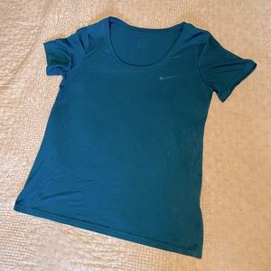 Nike Dri-Fit Scoopneck Active Tee